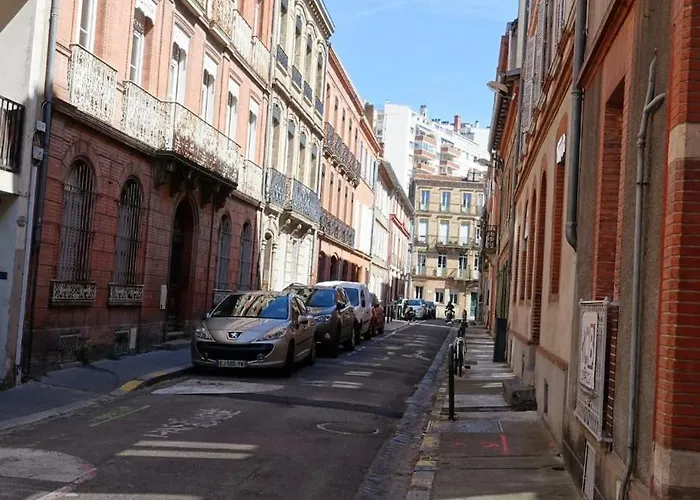 Central, Charming And Peaceful *